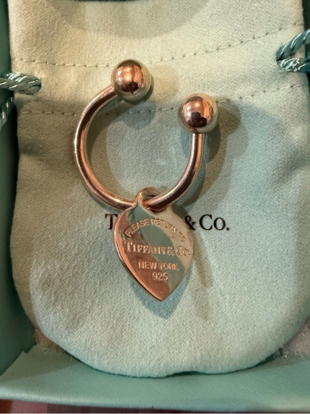 Tiffany & Co. Silver Heart Tag Key Charm on Ring - Picture 4 of 4